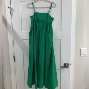 Elegant Green Spaghetti Strap Dress